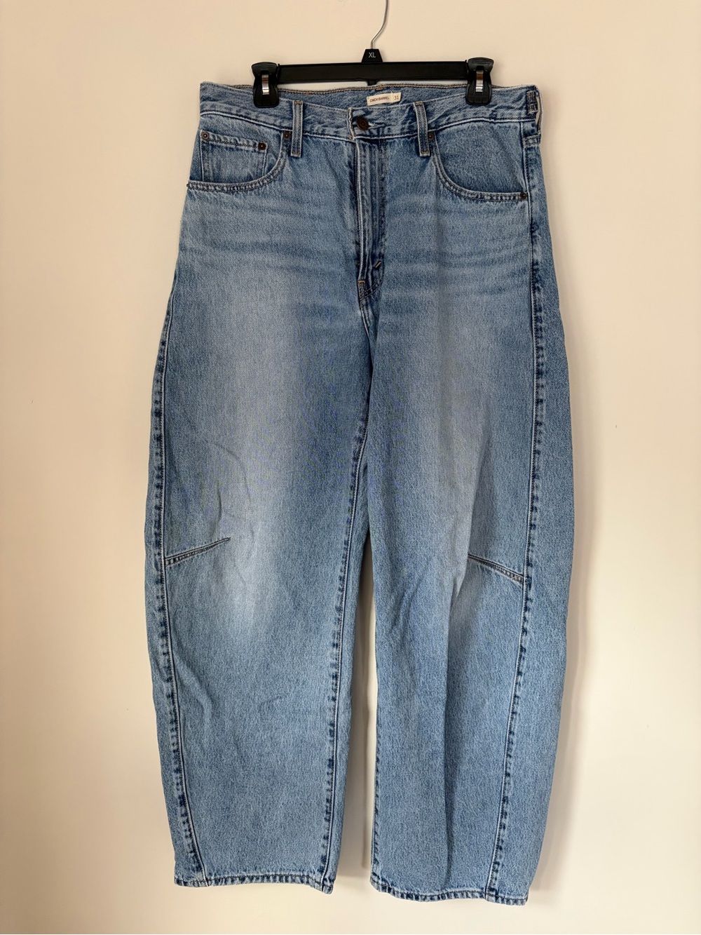Levi’s Cinch Barrel Jeans